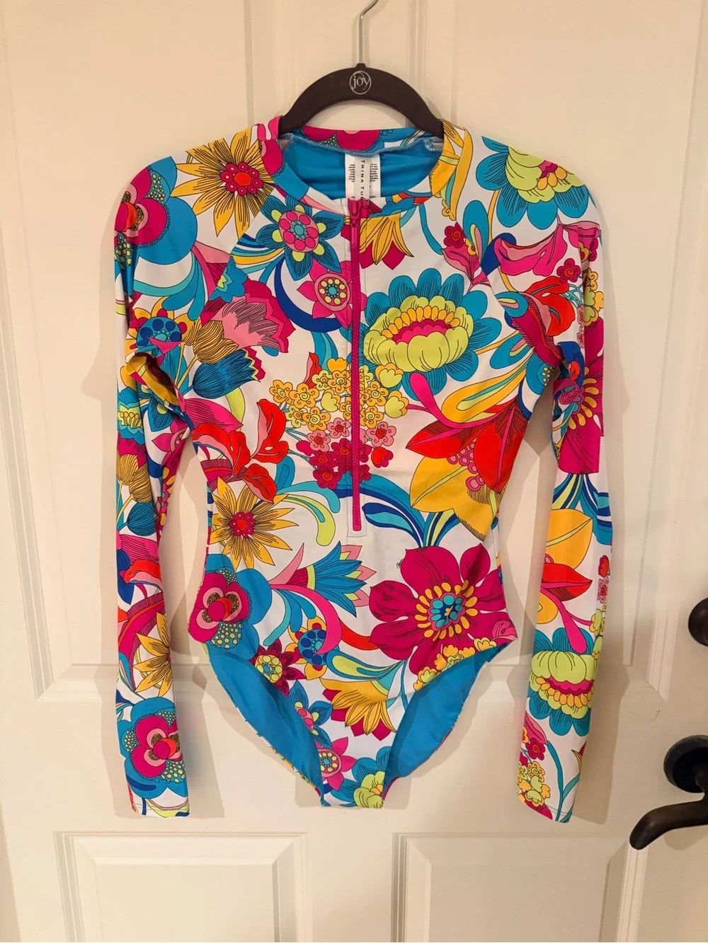 Trina Turk NEVERWORN Long-Sleeve medium Floral Zip Front Women’s Swimsuit - Picture 2 of 4